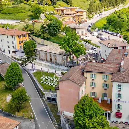 Belvedere 3* Spiazzi Di Caprino